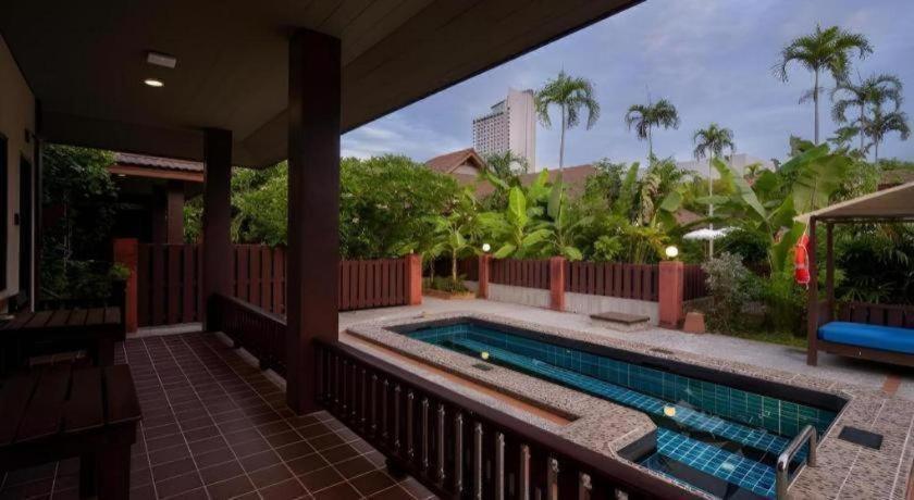 Rose Bay Resort Pattaya Extérieur photo